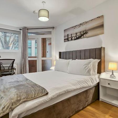 ロンドンPeaceful 2-Bed South Bankアパートメント エクステリア 写真