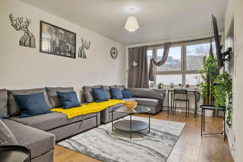 ロンドンPeaceful 2-Bed South Bankアパートメント エクステリア 写真