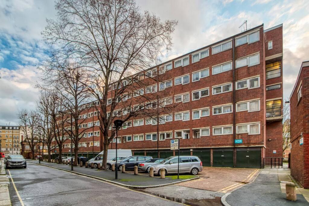 ロンドンPeaceful 2-Bed South Bankアパートメント エクステリア 写真